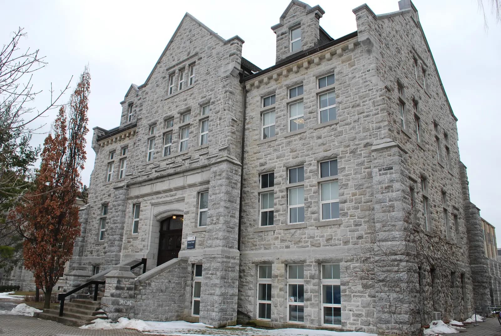 Queen's residence exterior